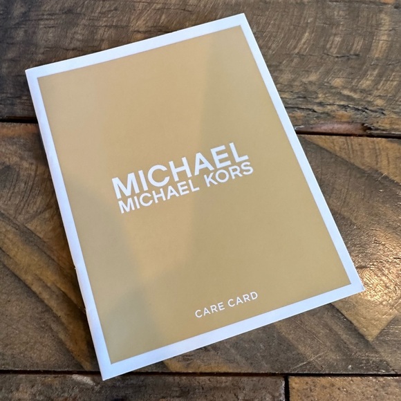 Michael Kors Sandrine Stud Light Pink Leather Crossbody Bag New With Tag - Picture 8 of 9